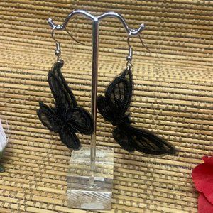 y2k 2000 00s retro deadstock gothic punk alt lacy butterfly dangle earrings
